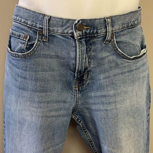 Old Navy Men’s Light Wash Faded Athletic Built-In Flex Straight Jeans- 33 X 30 - Picture 4 of 11